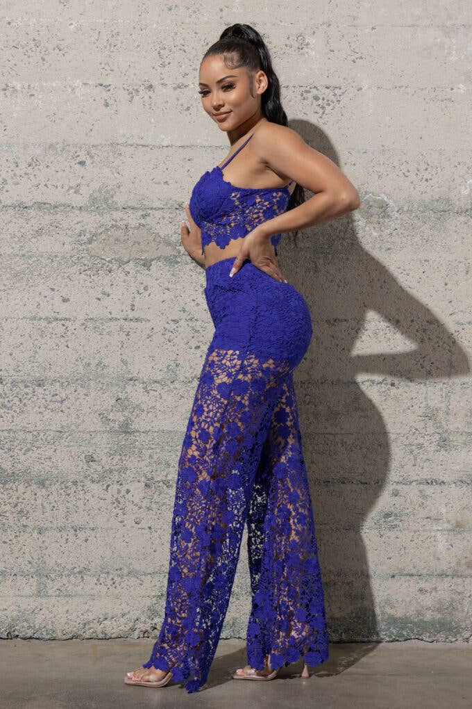TWO PIECE NON STRETCH LACE SET