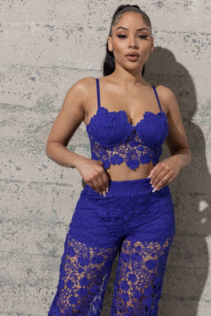 TWO PIECE NON STRETCH LACE SET
